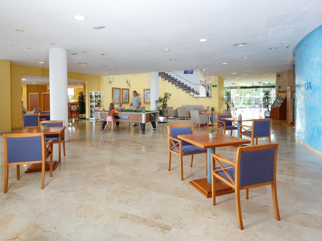 Aparthotel Dunes Platja Кан Пикафорт Экстерьер фото