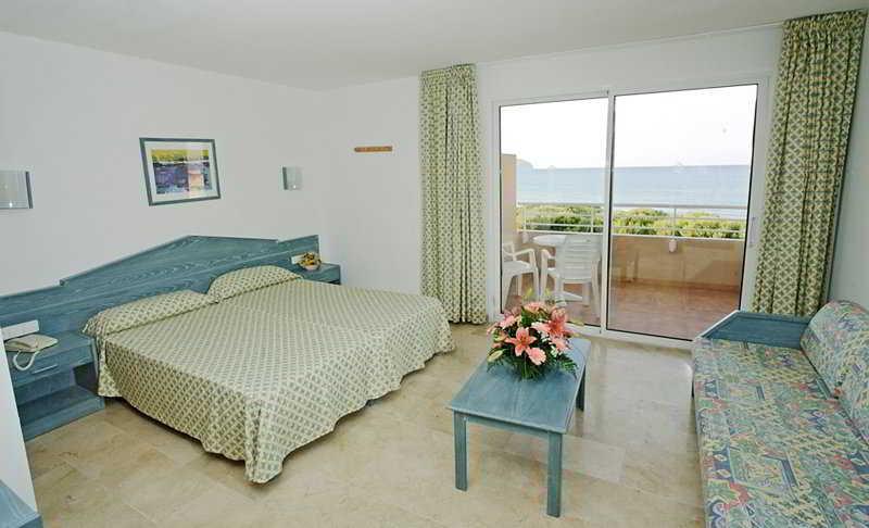 Aparthotel Dunes Platja Кан Пикафорт Экстерьер фото