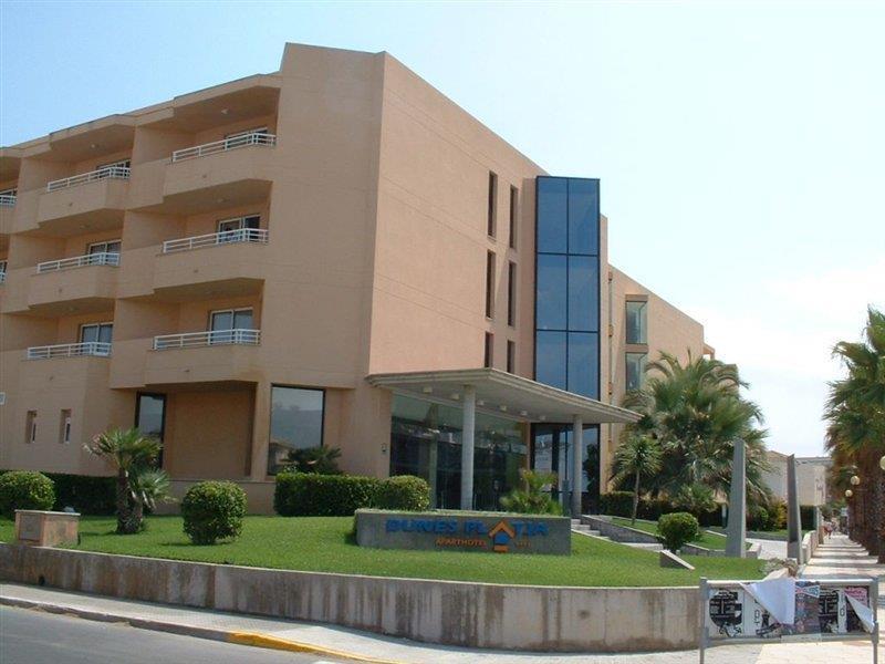 Aparthotel Dunes Platja Кан Пикафорт Экстерьер фото